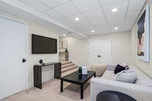 3320 Hamilton Ave, Chicago IL 60636-1018 exterior