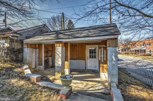 48 Cottage Ave, Lancaster PA  17602-3212 exterior