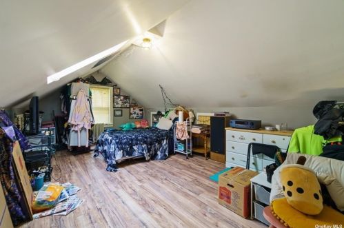 61 12 St, Huntington Station NY 11746-2532 exterior