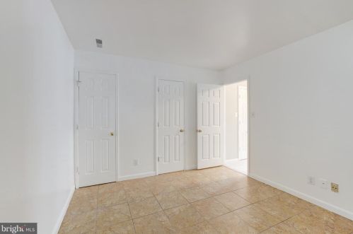 1758 Westwind Way, Mc Lean VA 22102-1612 exterior