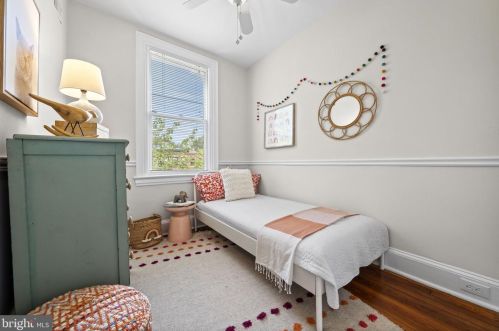 1351 G St, Washington DC 20003-3022 exterior