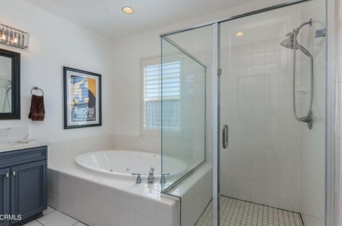 1404 Donegal Way, Oxnard CA  93035-1442 exterior