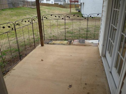 6373 Ariaal Dr, Lithonia GA exterior