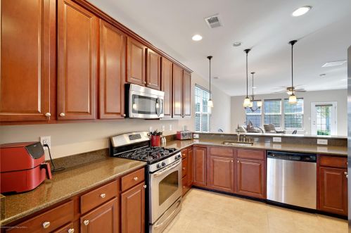 10 Heath Ln, Jackson Twp NJ 08527-4696 exterior