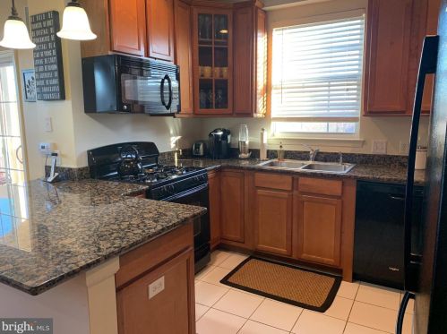 1321 Colts Cir, Trenton, NJ 08648-3268