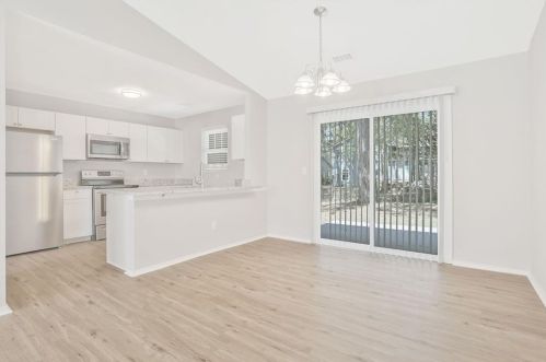 6179 Dana Ct, Lithonia GA  30058-7922 exterior