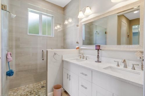 510 16 St, Naples FL 34117-9420 exterior