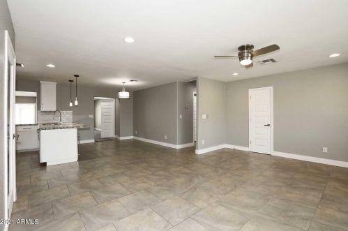 5711 12 Pl, Phoenix AZ 85014-5157 exterior