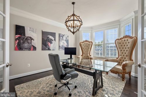 23073 Creighton Farms Dr, Leesburg VA 20175-6491 exterior