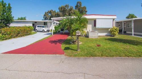 36 Del Prado St, Fort Pierce FL 34952-2850 exterior