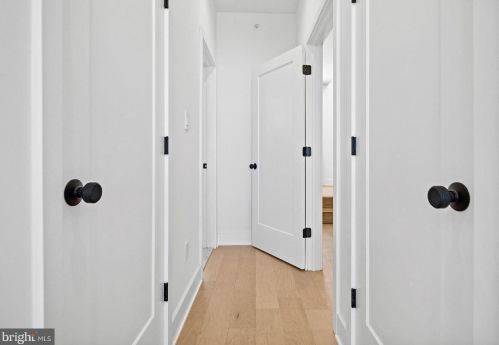 1613 2nd St, Philadelphia PA 19122 exterior