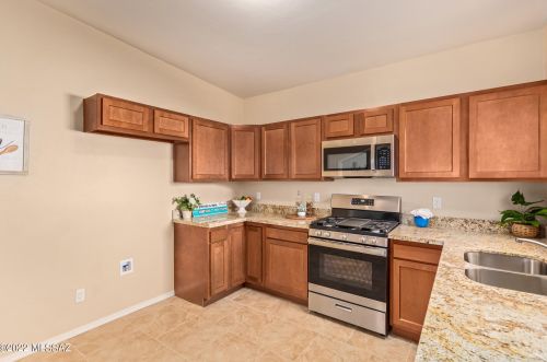 6924 Northpoint Dr, Tucson AZ 85741-2463 exterior