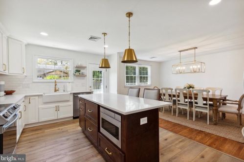 304 Pheasant Dr, Huntingdon Valley PA  19006-3038 exterior