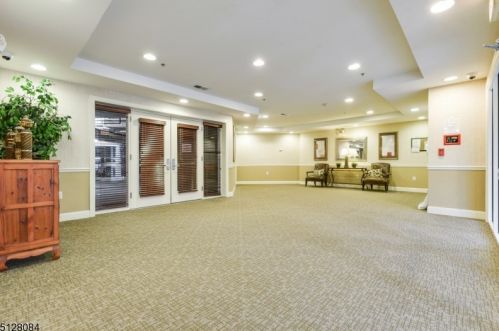 3107 Peer Pl, Parsippany, NJ 07834-3715