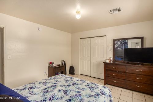 506 Iroquois Ave, Tucson AZ 85745-3161 exterior