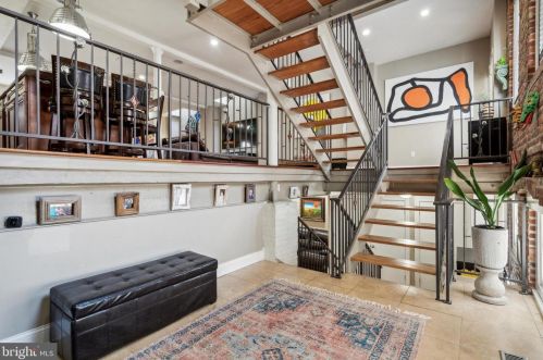 623 Kater St, Philadelphia, PA 19147-2105