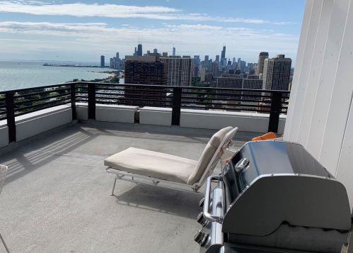 3150 Lake Shore Dr, Chicago IL  60657-4810 exterior