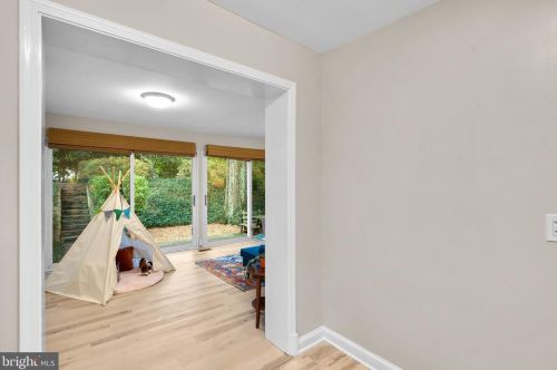 510 Deerfield Ave, Silver Spring MD 20910-5507 exterior