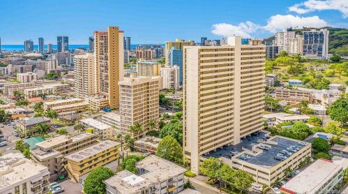 1630 Liholiho St, Honolulu HI  96822-2977 exterior