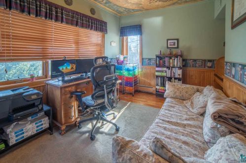 3026 Superior St, Duluth MN 55812-2356 exterior