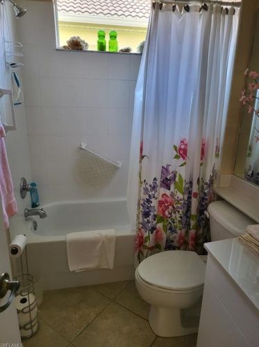 8310 Valiant Dr, Naples FL 34104-6676 exterior