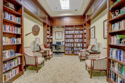 4609 Navassa Ln, Naples FL exterior