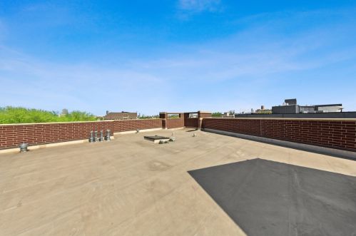 1740 Cornelia Ave, Chicago IL  60657-1039 exterior