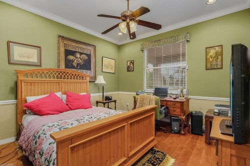 18054 Royal Hammock Blvd, Naples FL 34114-8943 exterior