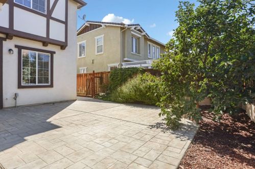 209 Prosperidad Way, Tracy CA  95391-2038 exterior