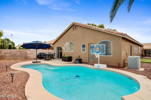 944 Morelos St, Chandler AZ 85226-4987 exterior