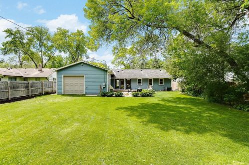 2095 Blomquist Ave, Saint Paul, MN 55110-4701