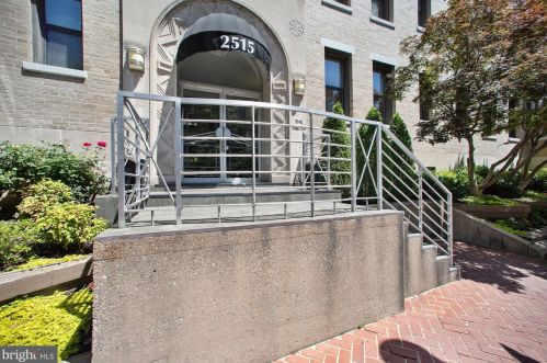 2515 K St, Washington DC  20037-2012 exterior