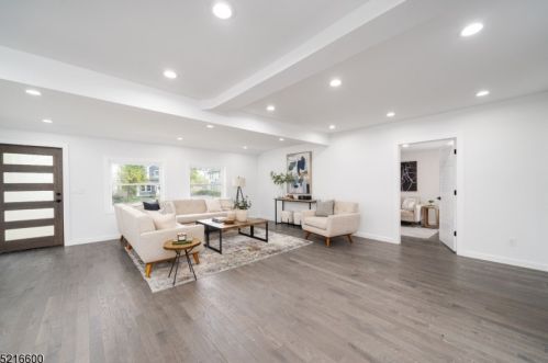 54 Elm St, Montclair NJ  07042-3234 exterior