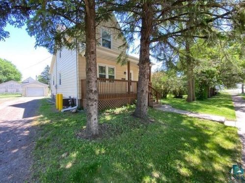 318 59 Ave, Duluth MN 55804-2559 exterior