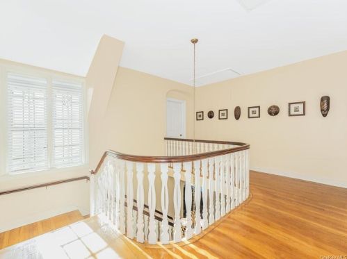 161 Commonwealth Ave, Mount Vernon NY 10552-2016 exterior