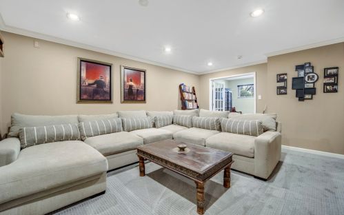 253 Goethe St, Chicago IL 60610-1803 exterior