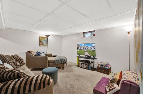 209 70, Milwaukee WI 53218-1815 exterior