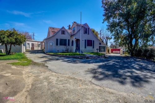 2400 Pacific Dr, Bakersfield, CA 93306-4175