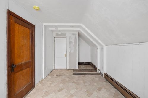 22 Oakland Ave, Providence RI  02919-4307 exterior