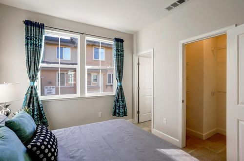 1961 Lee Way, Milpitas CA 95035-9013 exterior