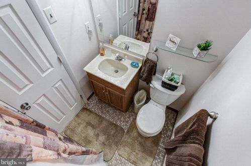 420 Hidden Vly Rd, Chester PA 19014-2534 exterior