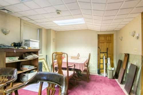 78 Maple St, Springfield MA 01105-1858 exterior