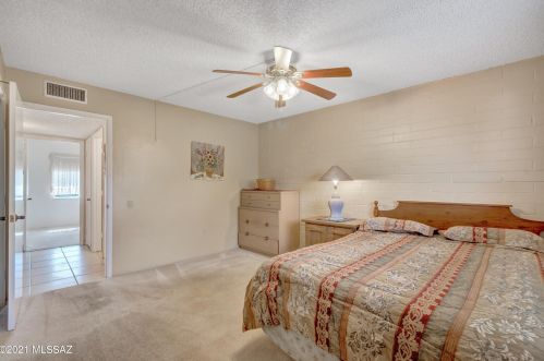 30 Calle Del Chancero, Green Valley AZ 85614-3028 exterior