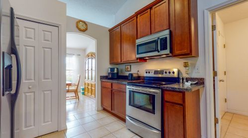 534 Sagamore Ter, Fort Pierce FL 34983-1240 exterior