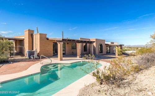 4330 Paseo De Los Rancheros, Tucson AZ 85745-9732 exterior