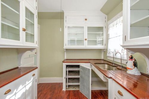 330 Columbus Ave, Mount Vernon NY 10550-4713 exterior