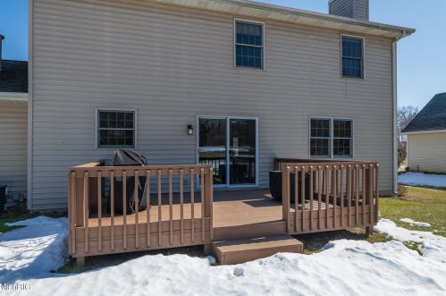 10400 Roger St, Kalamazoo MI 49002-7185 exterior