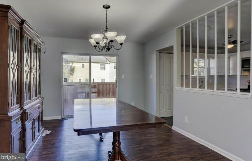 454 Mainview Ct, Glen Burnie MD 21061-6120 exterior