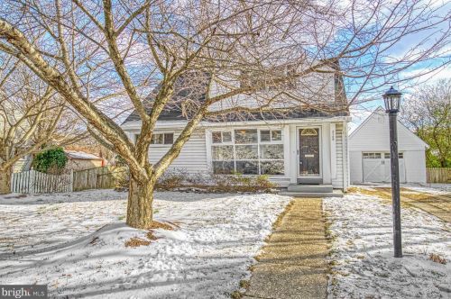 2109 Belle View Blvd, Alexandria VA 22307-1327 exterior