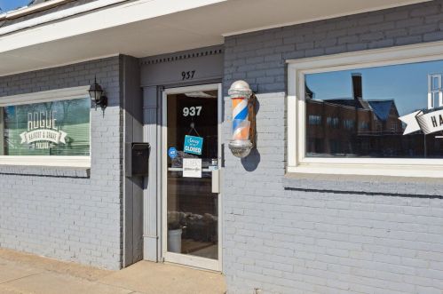 937 Leonard St, Grand Rapids MI 49534-0011 exterior